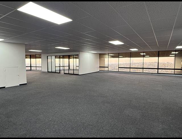 835M² OFFICE TO LET IN BRAAMFONTEIN WERF